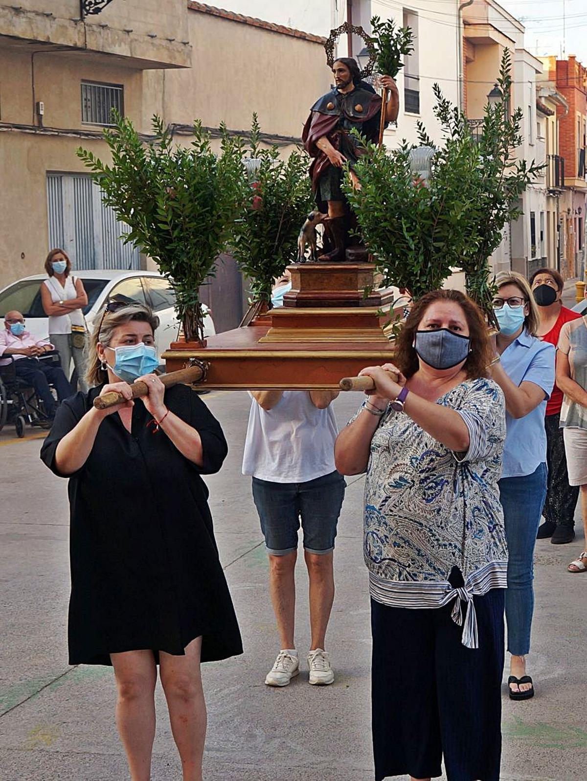 «Baixà de Sant Roc» adaptada a la covid-19 | LEVANTE-EMV