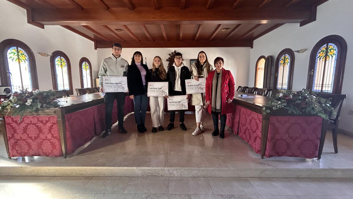 Entrega de los diplomas y becas a deportistas de Canals.