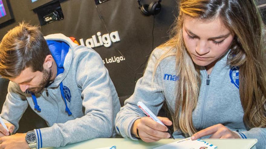 Campaña, junto a Nerea en LaLiga Córner de El Corte Inglés Colón.