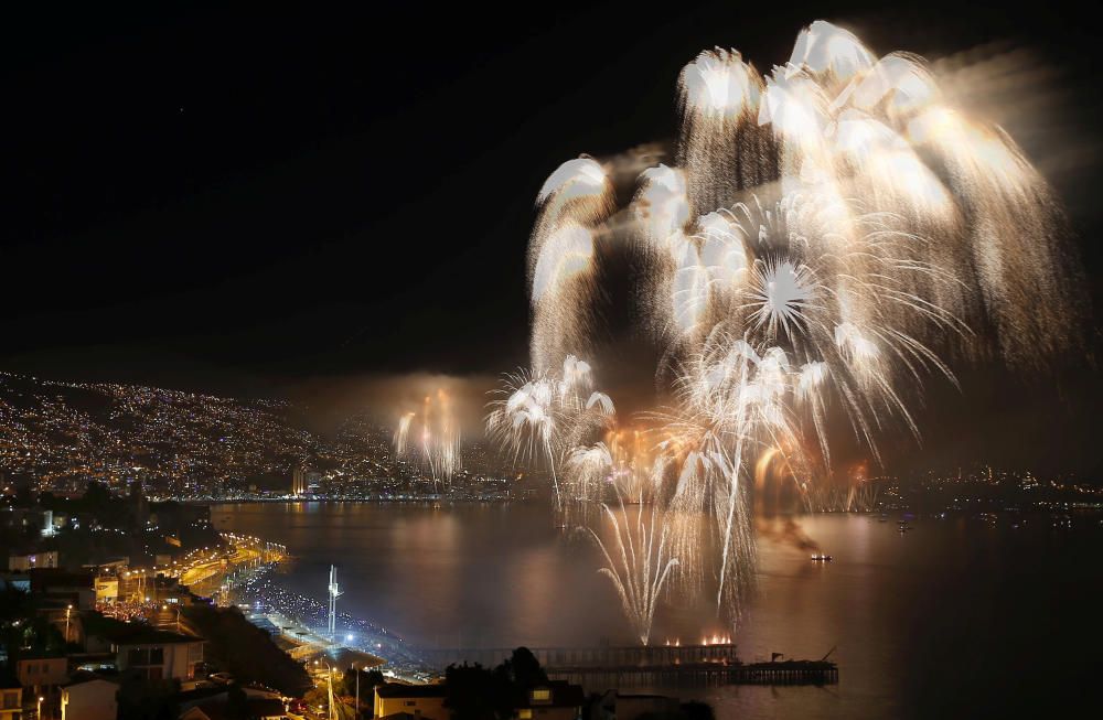 Focs artificials a Valparaíso per rebre el 2018