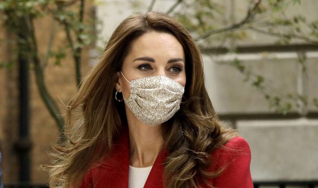 Kate Middleton, durante su visita a la exposición 'Hold Still' en Londres