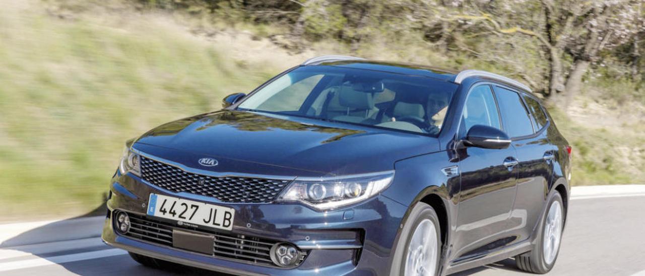 El Optima Sportswagon es práctico en el uso diario . // FDV