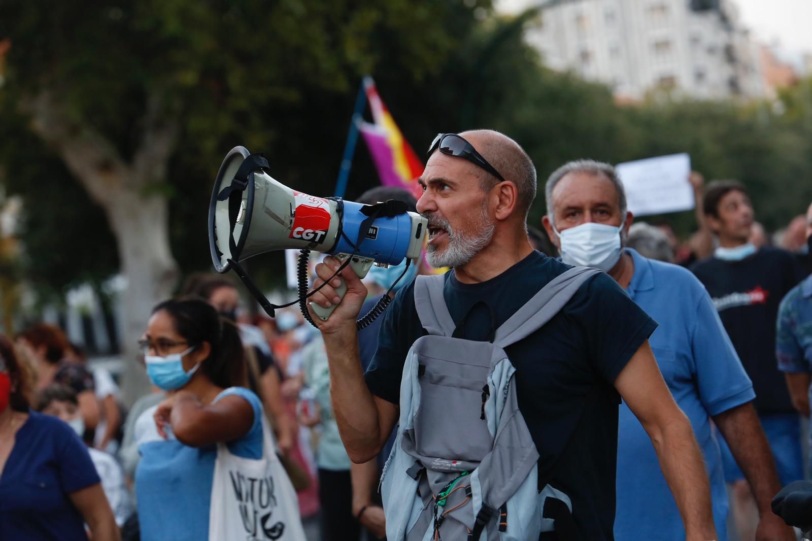 Manifestación contra el abuso de las eléctricas.