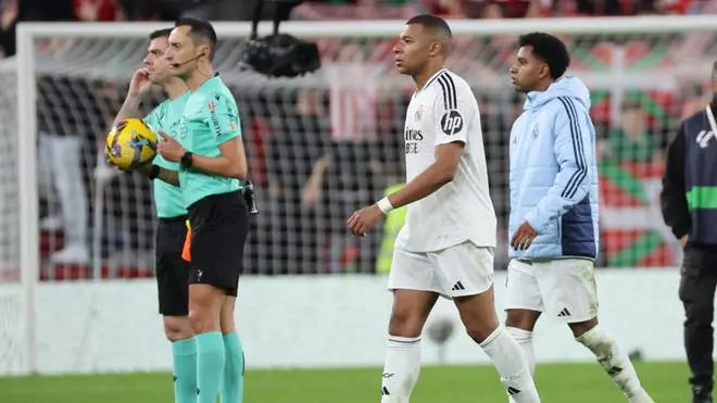 'La Caverna', implacable: "Entre los penaltis que no quiere tirar y los que tira y falla..."