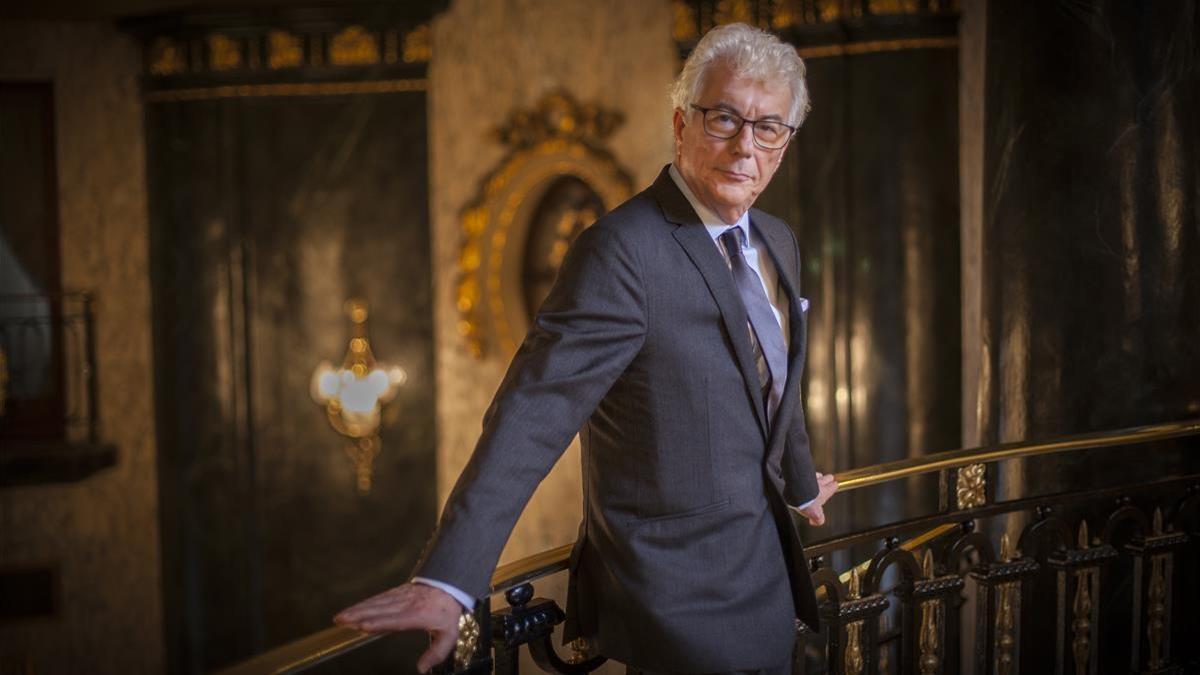 Entrevista  Ken Follett presenta su nueva novela, 'Nunca