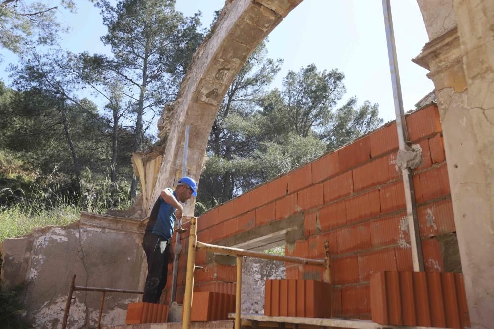 Obras de consolidación de los restos de la ermita de Sant Antoni de Xàtiva