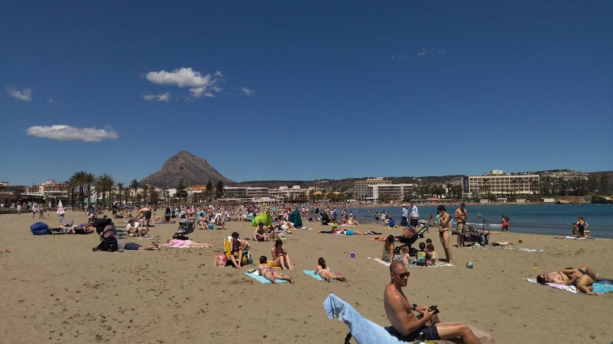 La playa del Arenal de Xàbia el pasado 2 de mayo