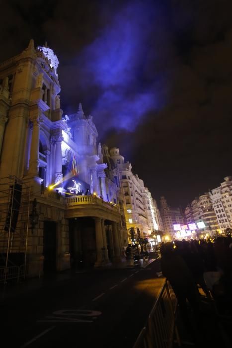 Miles de personas recibieron el año frente al consistorio