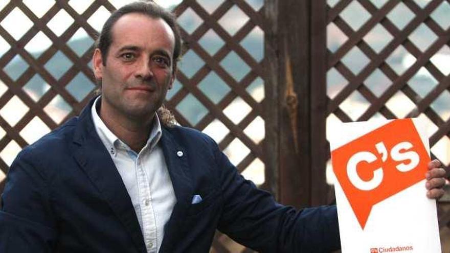 Juan Cassá, el candidato de Ciudadanos a la alcaldía de Málaga, en la terraza de La Opinión.