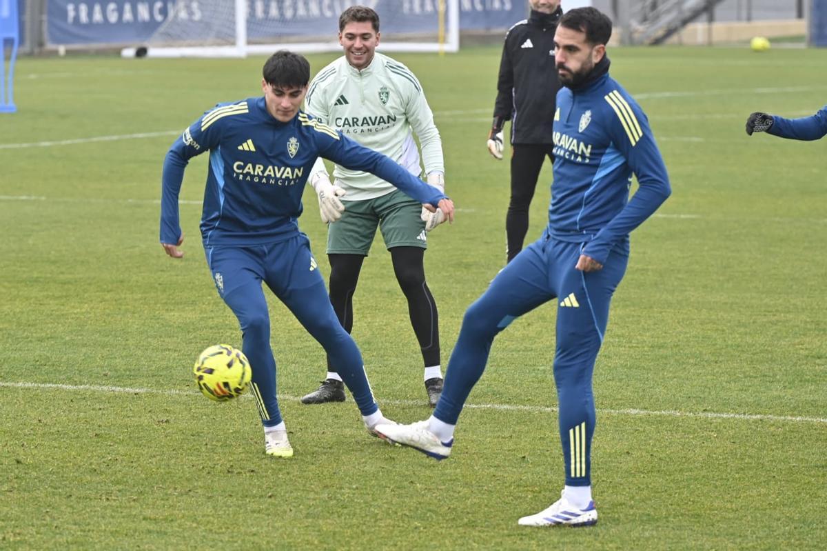 EN IMÁGENES | El Real Zaragoza vuelve a los entrenamientos tras el parón por Navidad EN IMÁGENES | El Real Zaragoza vuelve a los entrenamientos tras el parón por Navidad