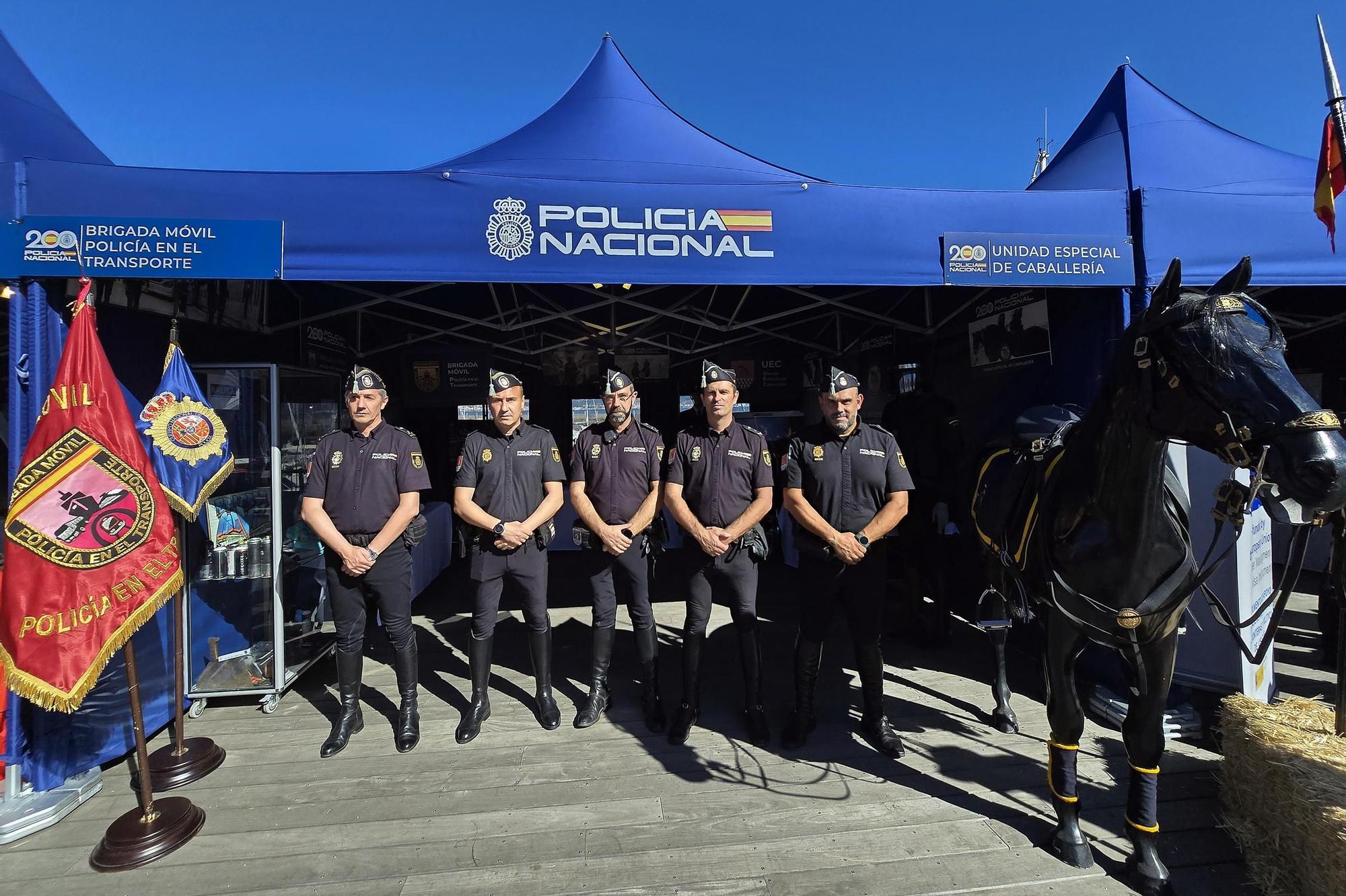 Vigo inaugura con la "Exposición de Medios" las celebraciones del Día de la Policía Nacional