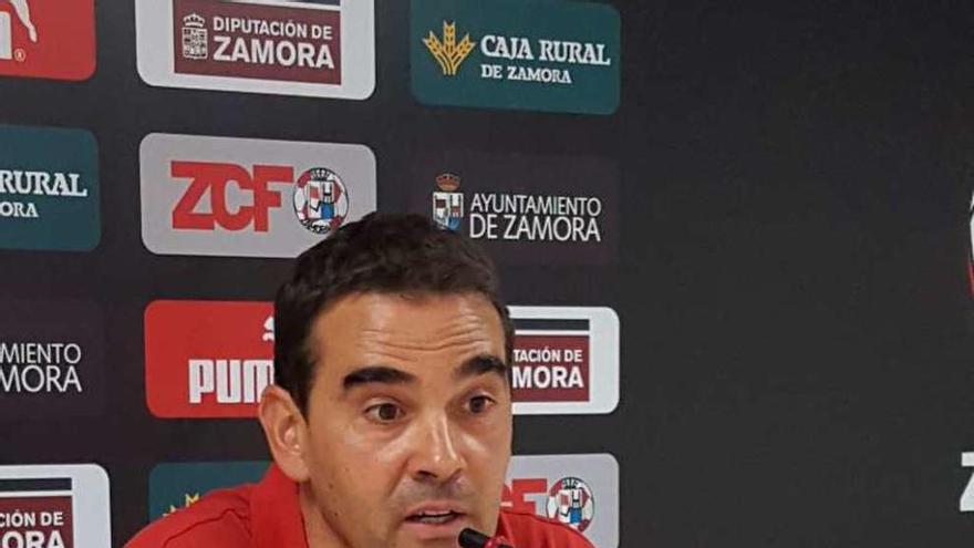 Miguel Losada, entrenador del Zamora CF.