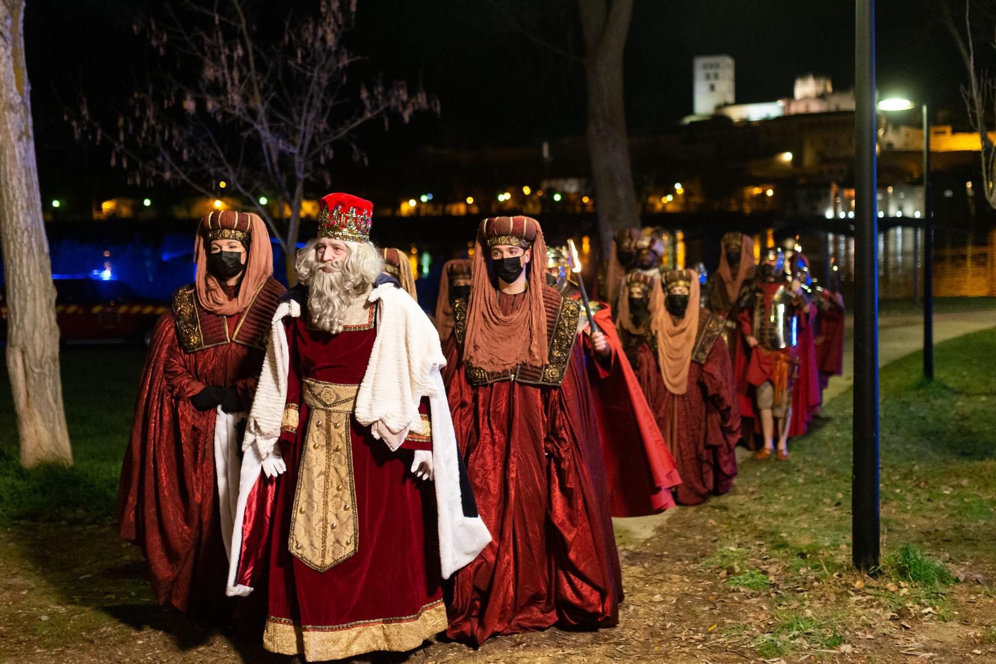 GALERÍA | Así fue la llegada anticovid de los Reyes Magos a Zamora, sin cabalgata y sin niños, pero con la misma ilusión