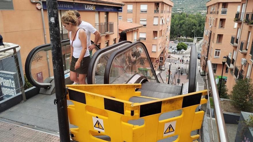 El Ayuntamiento de Plasencia adjudica la reparación de las escaleras mecánicas