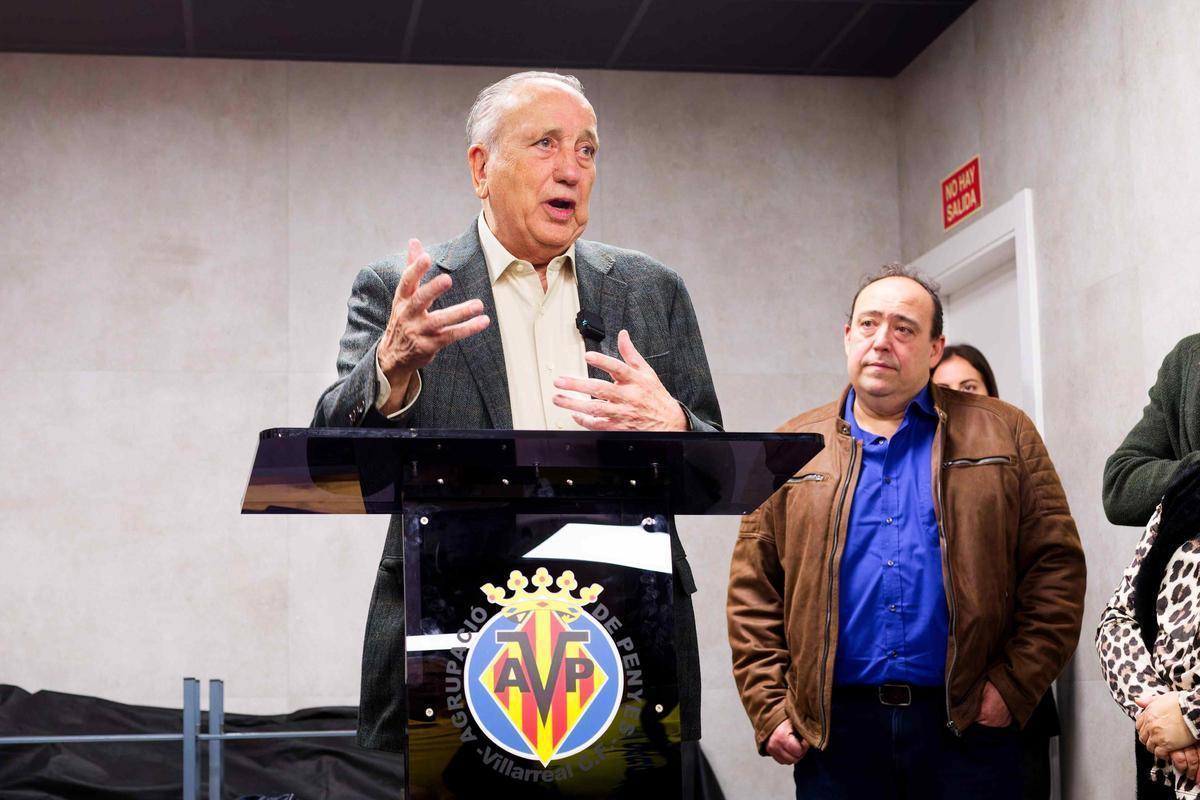 Fernando, durante el brindis, el pasado año.