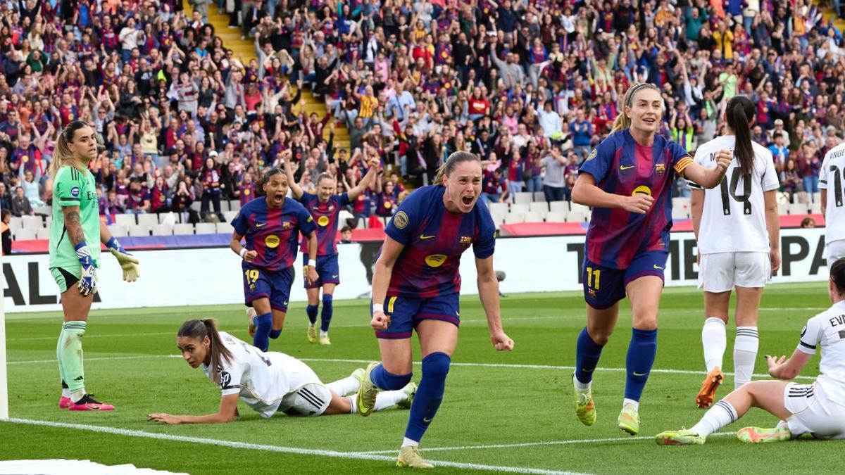 El Barça vence ante el Madrid al descanso