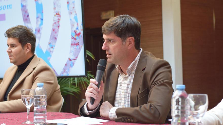 The Mayor presents a new edition of the 2023 Almond Blossom Campaign