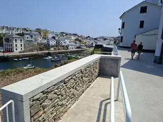 En imágenes: Así ha quedado el paseo de La Guardia, en Tapia, tras la remodelación integral
