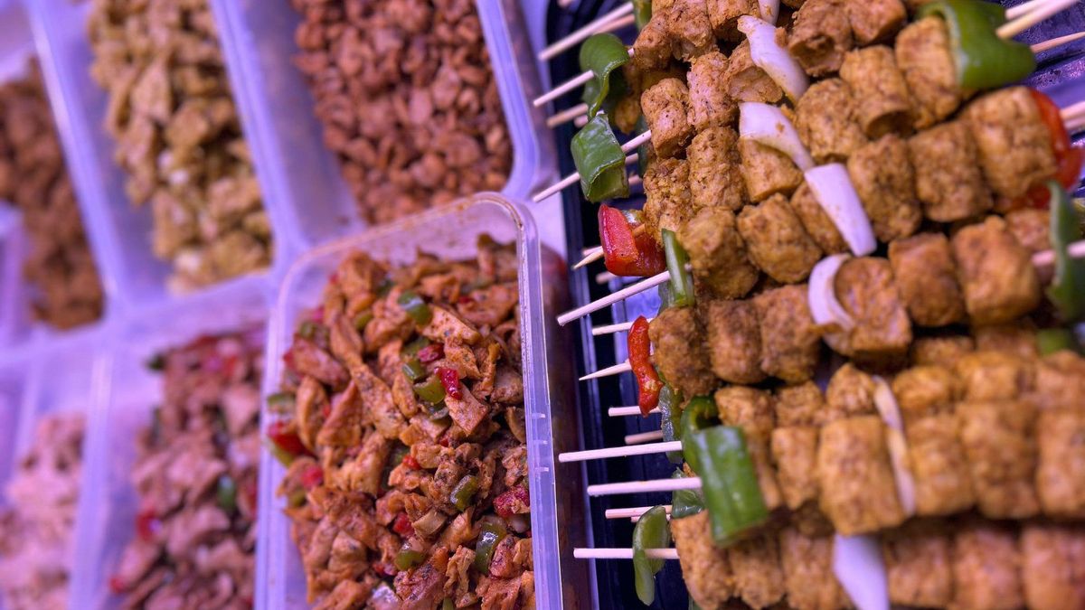 Las carnicerías veganas utilizan proteína vegetal para elaborar sus productos sin sufrimiento animal.