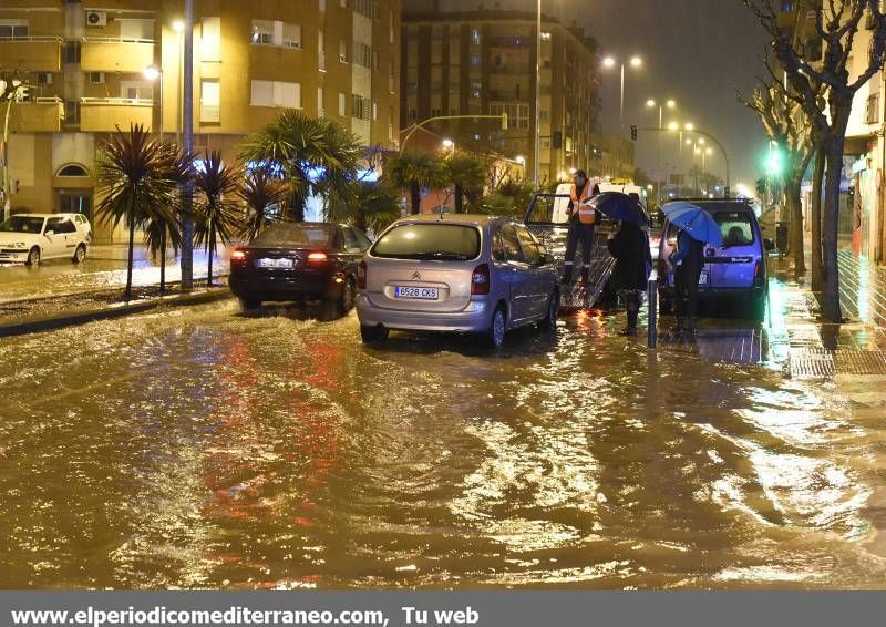 GALERÍA DE FOTOS -- El diluvio cae en Castellón y provoca inundaciones