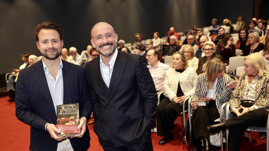 Jaime de los Santos, dirigente del PP e historiador del arte: "Se puede ser gay, feminista y de derechas, por supuesto"