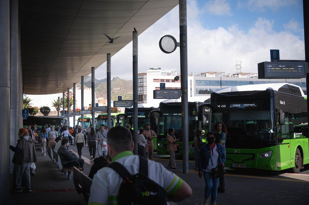 El Intercambiador de Santa Cruz de Tenerife se queda pequeño
