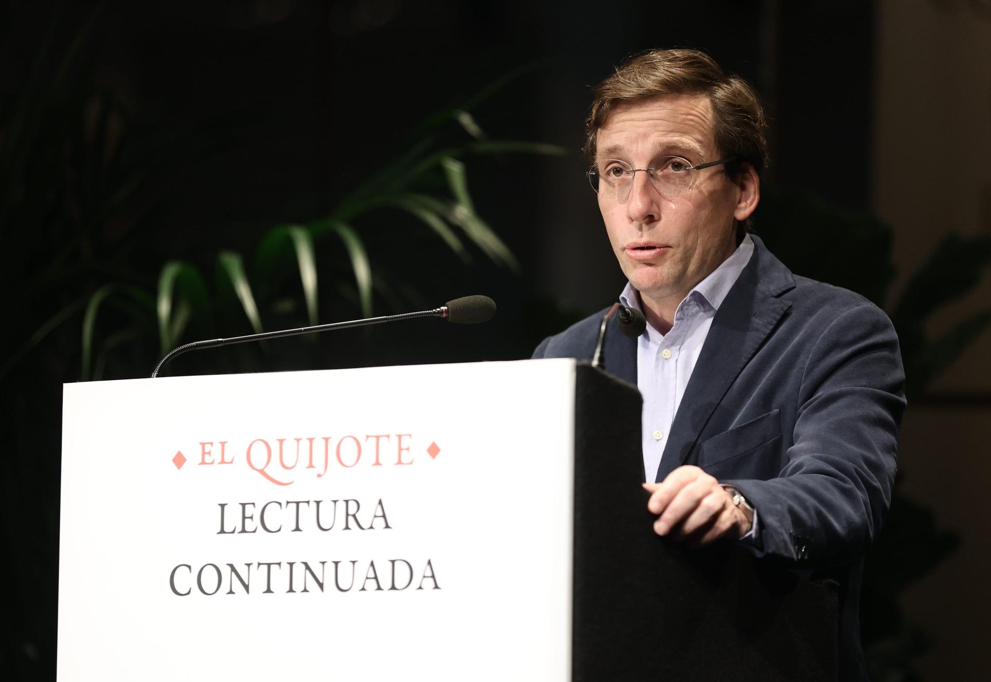 El alcalde de Madrid, José Luis Martínez-Almeida, participa en la XXVI lectura continuada de El Quijote, en el Círculo de Bellas Artes