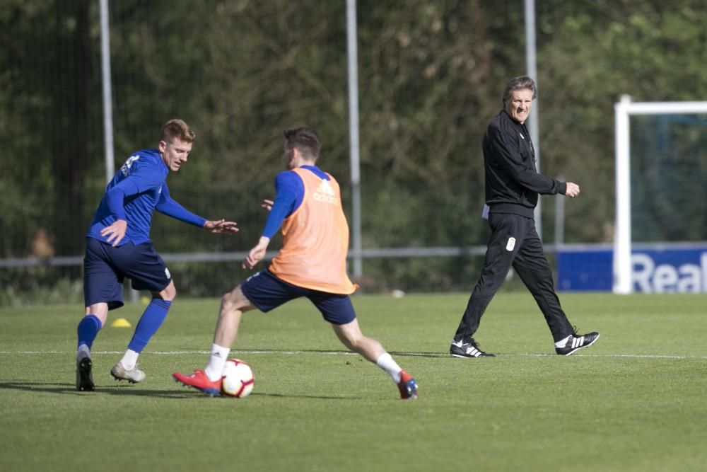 Primer día de Egea en el Oviedo tras su vuelta.