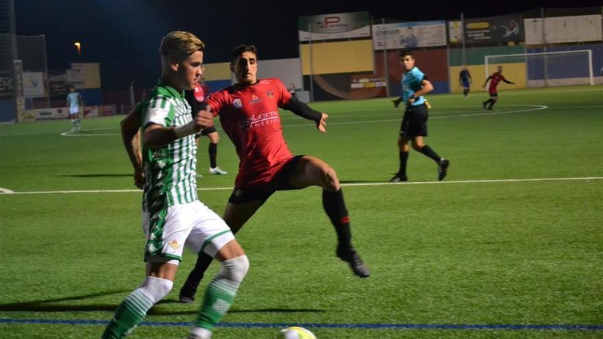 El Salerm cae ante el Ceuta en un partido polémico