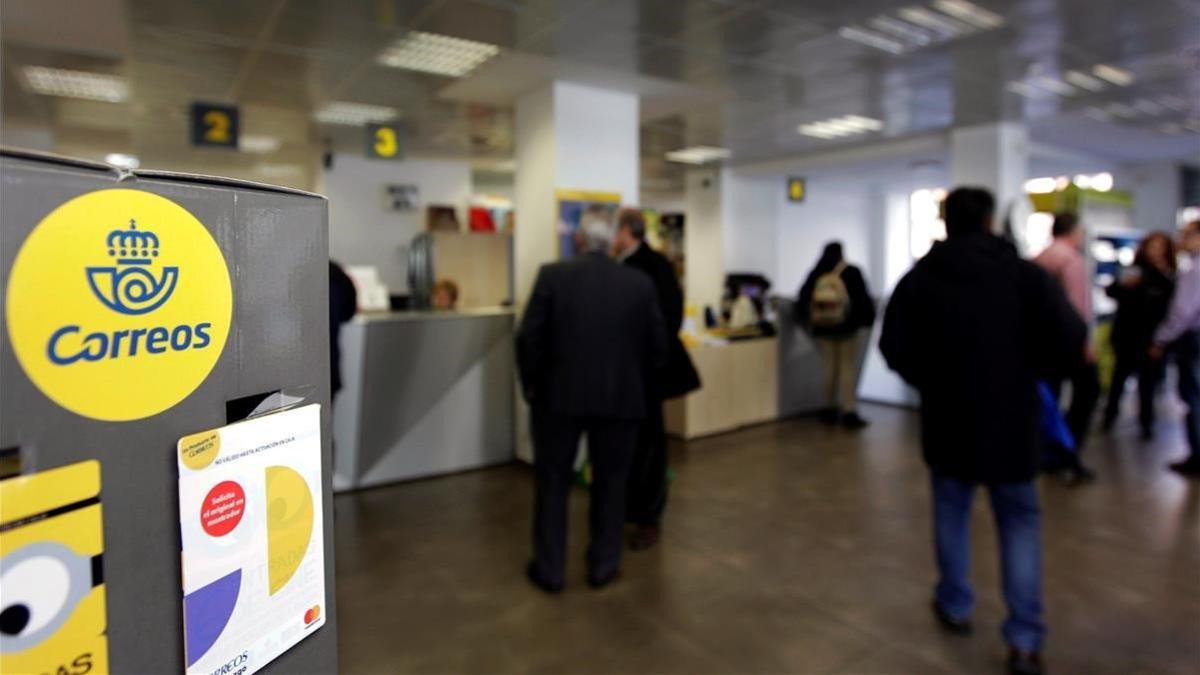 Una oficina de Correos de Madrid, este viernes.