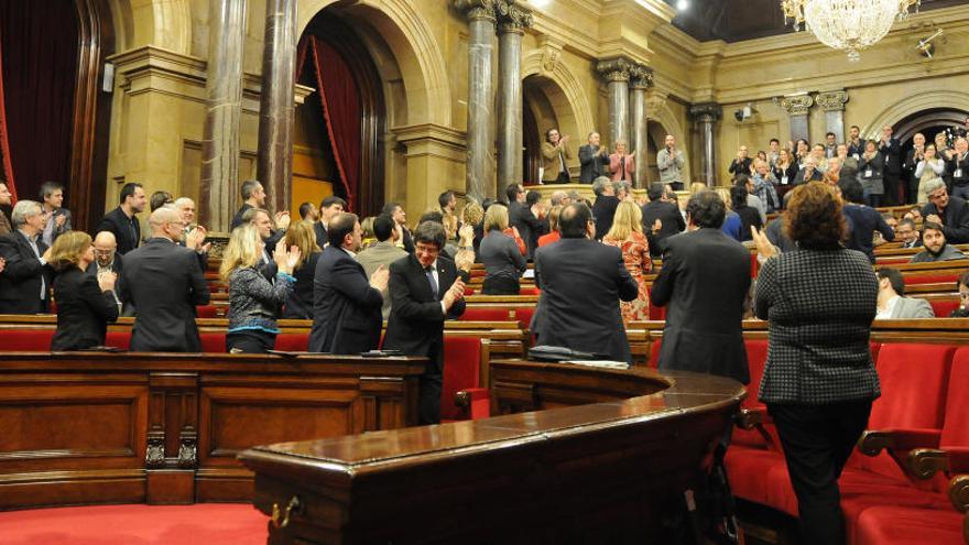 El Parlament ha donat llum verda a la tramitació de la renda mínima d&#039;inserció.