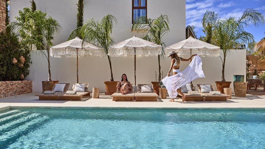 Así es Mar Suites, la joya recién inaugurada en Formentera gestionada por Universal Beach Hotels