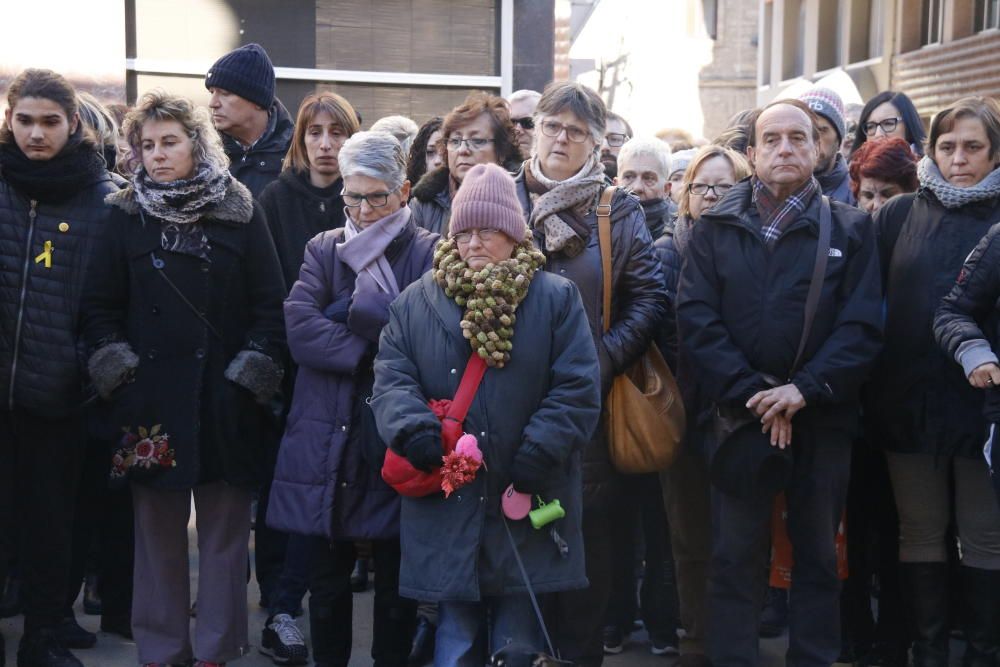 Banyoles dedica cinc minuts de silenci a la dona assassinada