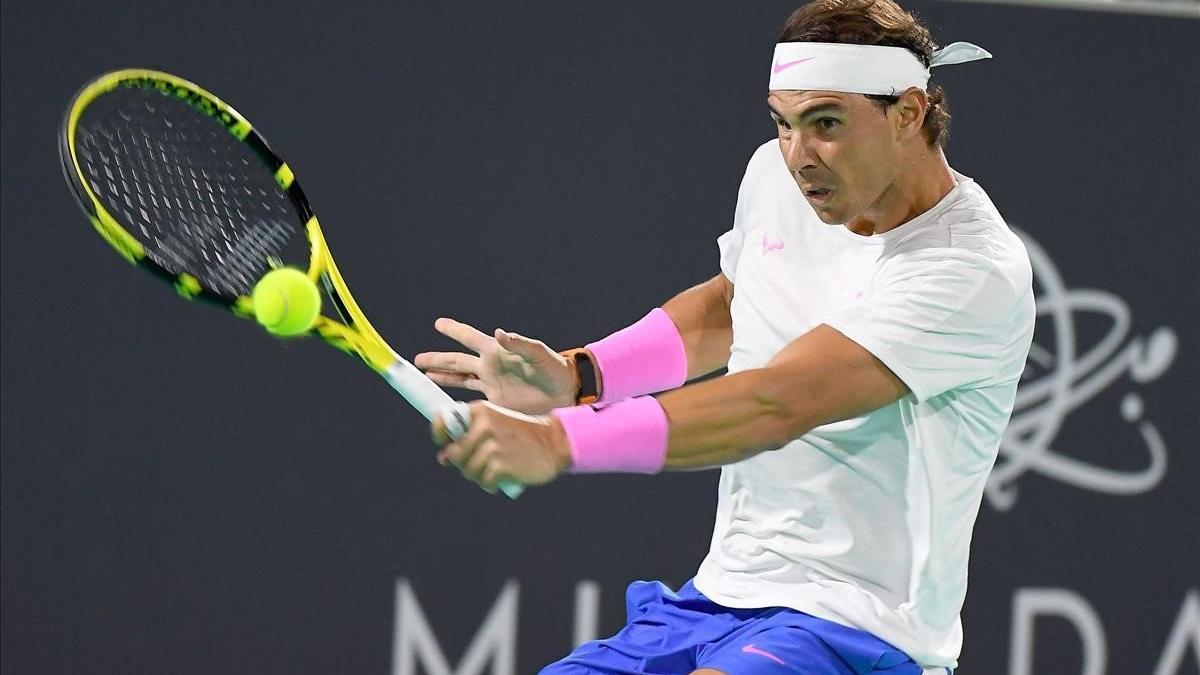 Rafa Nadal, en acción en Mubadala