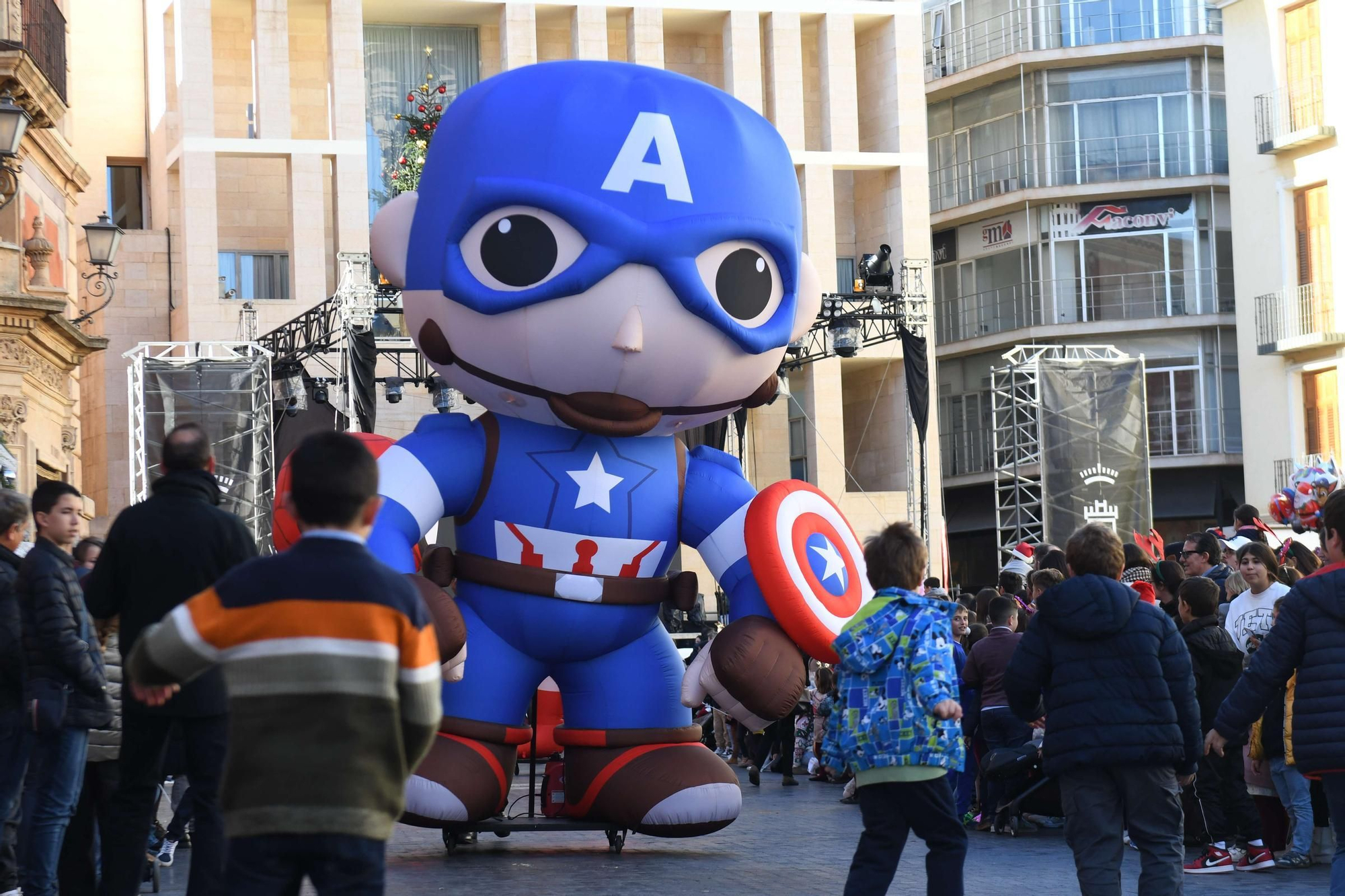 Las mejores imágenes del desfile de Papá Noel en Murcia