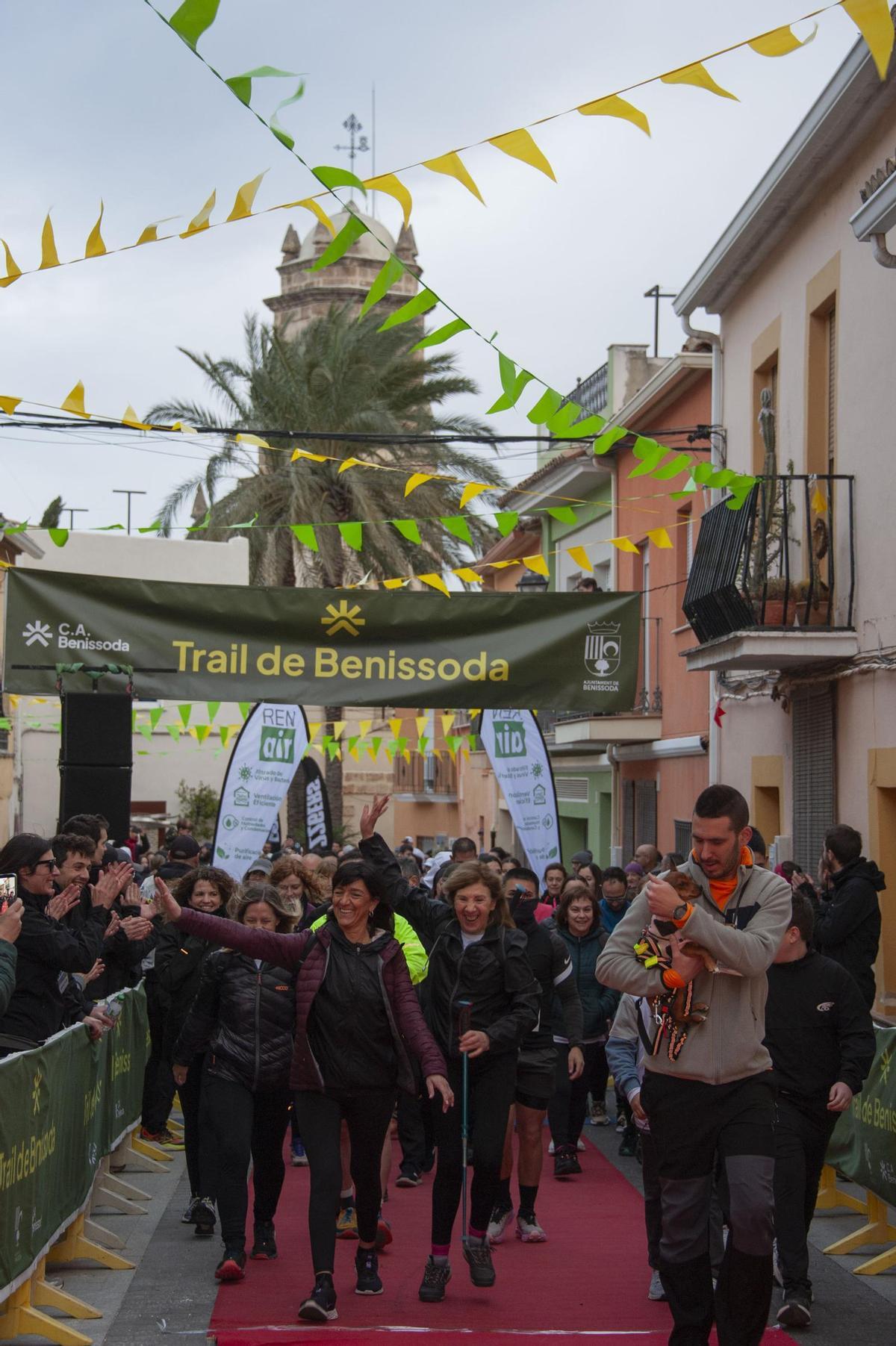 Participantes en el Trail de Benissoda 2026.