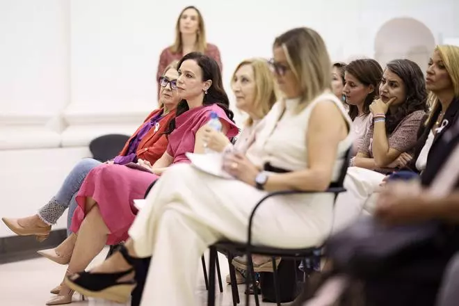 Fotogalería | Acto del Día Mundial contra el Cáncer de Mama en Extremadura