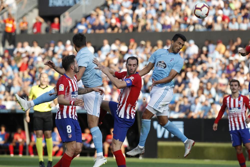 Intensidad a flor de piel en el duelo entre celestes y rojiblancos en el estadio de Balaídos.