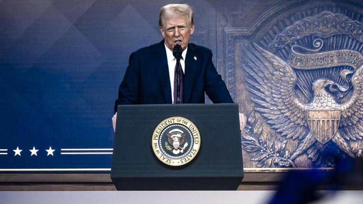 Trump regresa a Davos de forma virtual