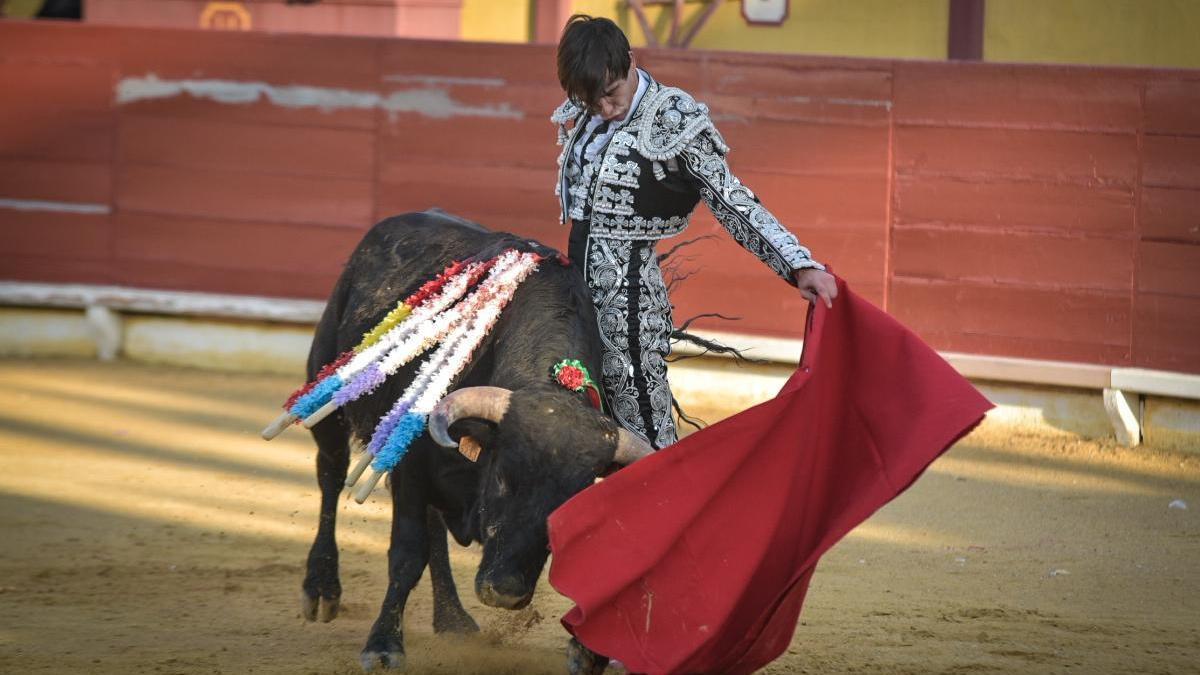 Vinaròs dice sí a los toros en la primera novillada de la Comunitat