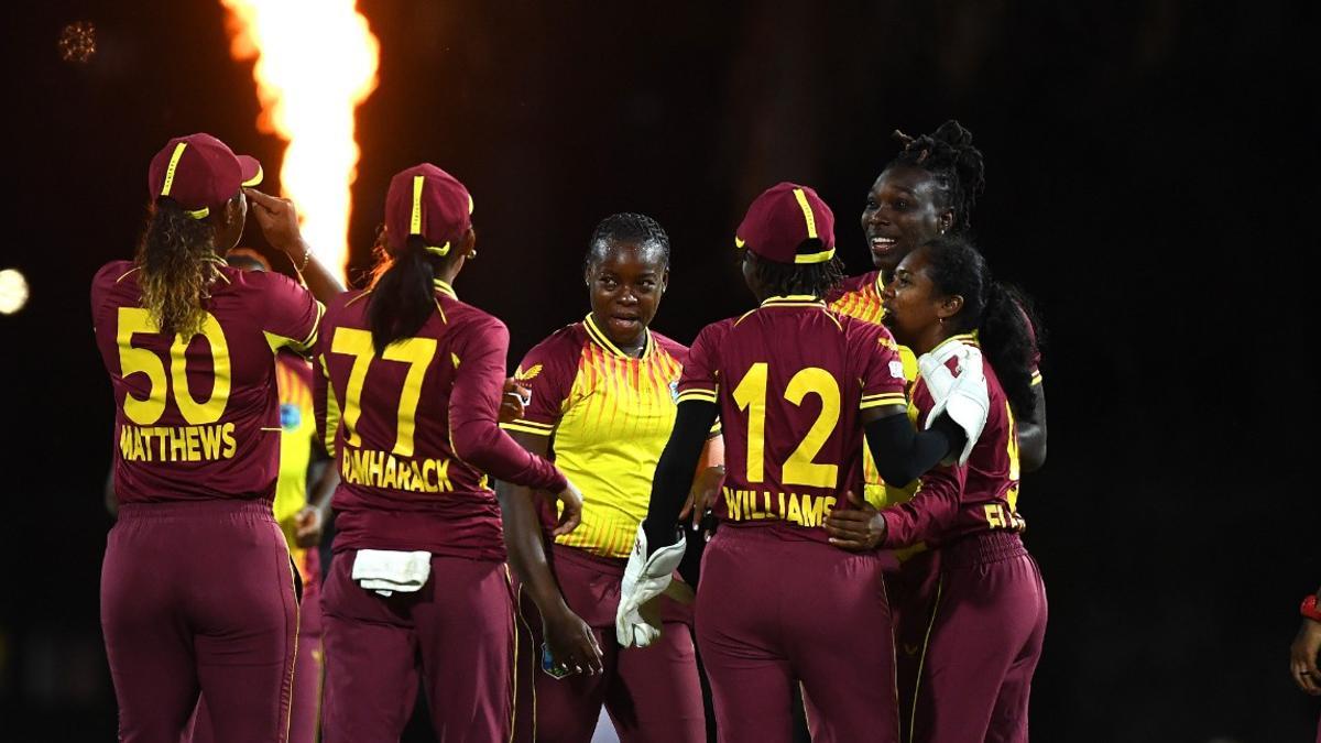 Tercer partido de cricket T20I entre mujeres de Australia y mujeres de las Indias Occidentales en Allan Border Field en Brisbane, Australia