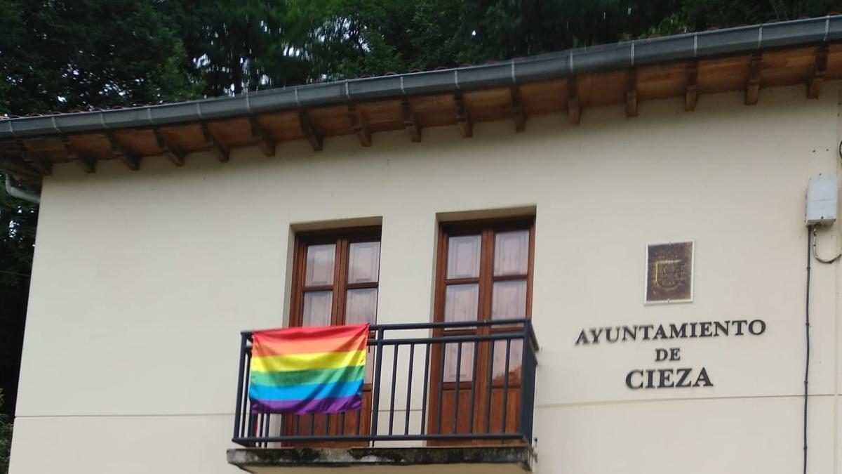 Las dos Ciezas vuelven a unirse en defensa de la diversidad sexual