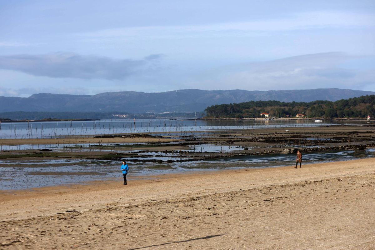 La ría asiste a las primeras "mareas vivas" del año.