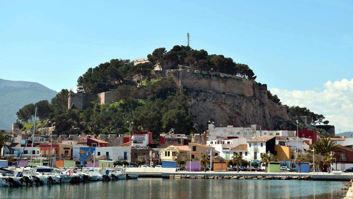 El Castillo de Dénia es una fortaleza de origen islámico construida entre los siglos XI y XII