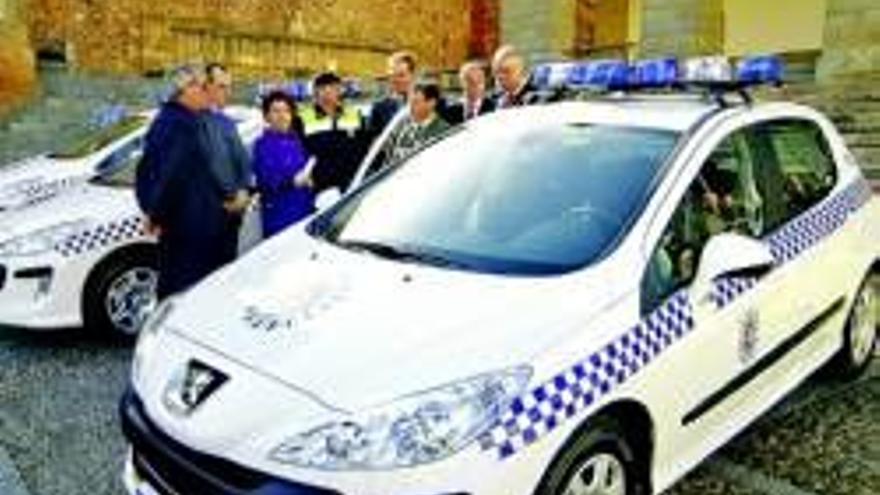 La policía local recibe cuatro nuevos coches