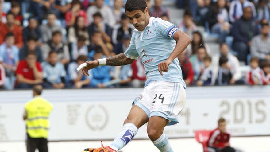 Augusto Fernández, jugador del Celta // RICARDO GROBAS