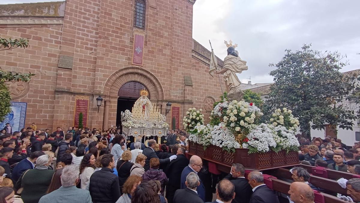 Encuentro del Resuciato y la Virgen en Villa del Río.