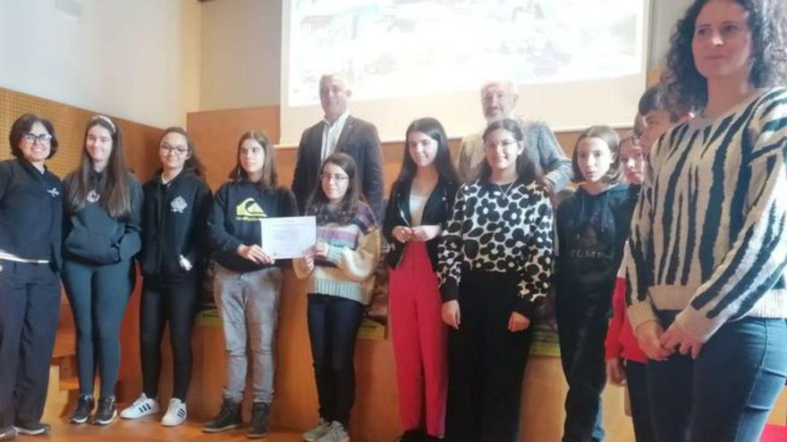 Premio para el Maio Multipiramidal y el Cubisares del IES Carlos Casares de Vigo