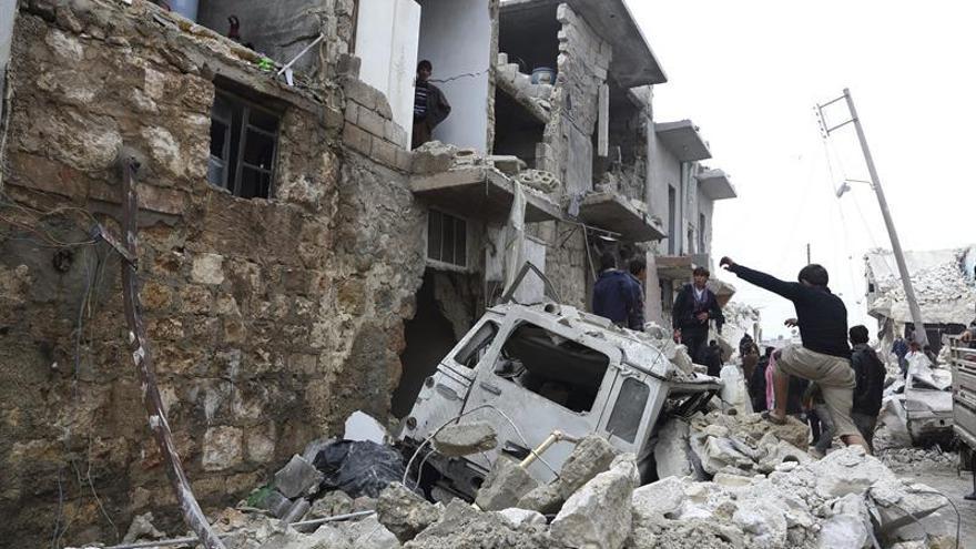 Los bombardeos matan al menos a quince civiles en la periferia de Damasco