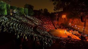 El Teatre Grec, construido el 1929 con motivo de la Exposición Internacional, está inspirado en la planta del treatro de Epidauro